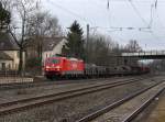 Die 189 055 mit einem Stahlzug am 23.02.2009 bei der Durchfahrt in Hochstadt-Marktzeuln.