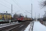 189 013-6 bespannt hier einen langen und recht bunten Containerzug in Richtung Norden. Aufgenommen werden konnte sie am 14.02.13 bei der Durchfahrt durch den Hp Dresden Stetzsch.