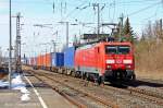 189 018-5 mit einem Ganzzug berseecontainern bei der Durchfahrt in Warburg Richtung Kassel. 24.03.2013