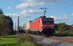 189 021 fuhr mit einem Zug des kombinierten Verkehrs am 21.09.13 durch Greppin Richtung Bitterfeld.