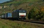 ES 64 F4-037 (189 937-6) mit einen Containerzug am 02.10.13.