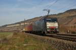 ES 64 F4-159 (E 189 159)mit einen Containerzug hinter Karlstadt Richtung Würzburg am 03.12.13