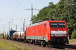 189 068 am 8.7.13 mit einem Kessel beim Halt in Ratingen-Lintorf.