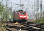 Aus Pirna kommend, die 189 013-6 in Richtung Friedrichstadt zum Aussengleis am Hauptbahnhof in Dresden. Aufgenommen am 12.04.2014 vom Gleis 4 aus