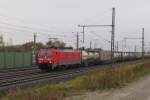 DB 189 009-4 mit einem Güterzug Richtung Eisenach, am 17.10.2015 in Erfurt-Azmannsdorf.