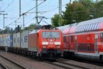 189 002-9 fuhr am 18.7.16 mit einem Containerzug durch Wefensleben Richtung Magdeburg.

Wefensleben 18.07.2016
