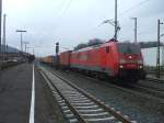 189 090-4 mit Containerzug am 07.04.2007 in Kreiensen.