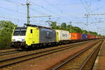 Am 18.05.2017 kam die 189 203-3 von der ERS Railways - LTE Netherlands B.V., Rotterdam (MRCE Dispolok) aus Richtung Magdeburg nach Niederndodeleben und fuhr weiter in Richtung Braunschweig .