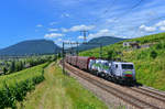 189 990 mit einem Stahlzug am 16.06.2017 bei Auvernier.