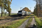 MRCE E 189 090 kommt samt einem Kastelzug aus Dülken gen Venlo gefahren.
