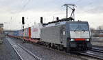 LTE Netherlands B.V. mit der MRCE  189-201/ES 64 F4-201  [NVR-Number: 91 80 6189 201-7 D-DISPO] und KLV/Containerzug Richtung Rotterdam am 27.01.19 Bf. Flughafen Berlin-Schönefeld.