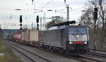 MRCE Dispolok GmbH, München [D]  ES 64 F4-151  [NVR-Nummer: 91 80 6189 151-4 D-DISPO], aktueller Mieter? mit Containerzug Richtung Frankfurt/Oder Durchfahrt am 17.12.19 Bf. Saarmund.