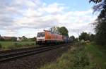 In Höhe der Leedener Mühle ist hier die Locon E 189821 mit einem Containerzug in Richtung Münster am 4.10.2020 um 16.54 Uhr auf der Rollbahn unterwegs.