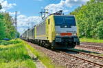 LTE Netherlands B.V. aus Rotterdam (NL) mit der MRCE Dispo ES 64 F4-202 (NVR-Nummer: 91 80 6189 202-5 D-DISPO) mit einem Containerzug am 19. Mai 2026 bei Diedersdorf hier auf dem Ausweichgleis.
