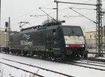 ES 64 F4-998, der ERS Railways, bei einem Halt in Brandenburg Hbf am 22.01.2010.