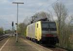 Hier ist die dispolok ES 64 F4 -016   E 189 916RT am 27.04.2010 in Kfering.