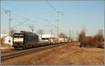 So jetzt gibts ein paar Bilder von der Fototour nach Plling. Los ging es noch in Obertraubling mit ES 64 U2 -156 mit einem KLV Zug von Regensburg Ost nach (vmtl.) Mnchen Ost. Am spten Abend fuhr sie uns wieder vor die Linse, diesmal aber wieder richtung Regensburg. (07.03.2011)