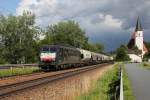 189 932 mit einem Getreidezug am 19.06.2011 in Hausbach.