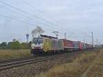 ES 64 F4 -096 von TX Logistik zieht einen Containerzug am 05.10.2011 durch Wiesental  