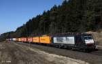 ES 64 F4-150 Dispolok 189 150-6 mit Werbung Siemens 130 Jahre Elektrolokomotiven, vor Gterzug Richtung Regensburg, KBS 880 Nrnberg - Passau, fotografiert bei Deining am 08.03.2011