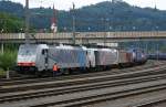 186 102-0 und 189 918-6 (Lokomotion) mit Gz in Kufstein am 06.06.2012