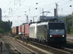 189 527 von MRCE und 185 540 von TXL  Kassel Huaskies  durchfahren am 28.Juli 2012 mit einem KLV-Zug den Bahnhof Heimeranplatz.