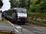 MRCE 189 110 mit einem Containerzug in Jchen am Bahnbergang an der Jchener Mhle.....in Richtung Rheydt unterwegs. Freitag 14.9.2012