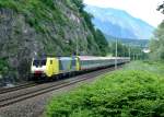 189 988 mit einem EC von Mnchen Hbf nach Verona am 26.06.2010 unterwegs bei Jenbach.