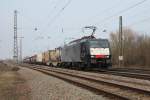 ES 64 F4-083 von SBB Cargo International aus Olten am 29.03.2013 mit einem KLV in Orschweier.