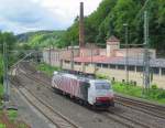 189 901 von RTC durchfhrt am 21. Mai 2013 solo den Bahnhof Kronach in Richtung Norden.