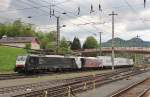 Am 5.Mai 2013 durchfuhren 189 986 & 189 905 mit dem EKOL den Bahnhof Schwarzach St. Veit in Richtung Salzburg.