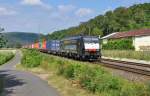 Der Bosphorus Express ES 64 F4-032 ist derzeit fr BoxXpress unterwegs.Die schn gestaltete Lok ist mit Containern am 10.8.2013 im Maintal bei Gambach unterwegs in Richtung Sden.