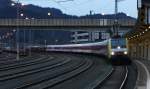 Auch die 189 915-2 kam am Samstagmorgen (4.1.2014) mit dem Autozug (DRV 13325) von Düsseldorf nach Innsbruck/Bozen. Hier bei kurzem Halt in Kufstein.