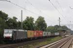 MRCE Dispolok/boxXpress.de ES 64 F4-010 (mittlerweile bei TXL im Einsatz) am 8.8.13 mit einem Containerzug in Dedensen-Gümmer.