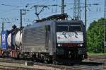 DB Lok 189 090-4 durchfährt den Badischen Bahnhof in Basel.