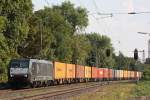 MRCE Dispolok/boxXpress.de (mittlerweile bei TXL im Einsatz) am 23.8.13 mit einem Containerzug in Ratingen-Lintorf.