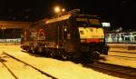 Die 189 923-6 von TXLogistik steht am Abend des 6.1.2015 im Bahnhof Kufstein. Endlich mal wieder eine geputzte Lok die schön glänzt :-)!