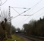 189 451-4 von MRCE kommt durch Sehlem aus Richtung Trier-Ehrang mit einem langen Kohlenzug aus Neunkirchen(Saar) nach Moers(Gbf) und fährt in Richtung Salmtal,Wittlich-Hbf,Koblenz.