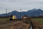 189 926 mit einem Ekol am 11. Dezember 2015 bei Bernau am Chiemsee.