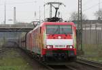 Die Tulpe 189 065-6 mit einem nicht enden wollenden Gterzug durch Oberhausen Sterkrade am 07.04.2009