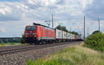 189 004 führte am 27.06.18 einen Containerzug durch Niederndodeleben Richtung Braunschweig.