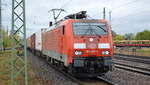 DB Cargo AG [D] mit  189 062-3  [NVR-Nummer: 91 80 6189 062-3 D-DB] und Containerzug am 16.10.19 Bf.