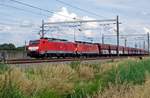 Leerkohlezug mit 189 025 passiert Valburg am 18 Juni 2020.