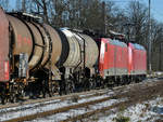 Die Elektrolokomotiven 185 094-0 & 189 089-6 waren Mitte Februar 2021 mit einem Güterzug in Lintorf zu sehen.