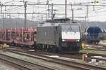 Mit der Leergarnitur des PON-PKW Züges verlässt am 20 Februar 2023 DBC 189 092 Amersfoort auf den Weg nach Bad Bentheim.