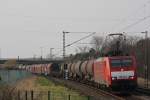 189 049 fuhr am 24.3.12 mit einem gemischten Güterzug durch Dormagen-Bayerwerke.