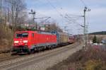 189 018 DB Schenker mit gemischten Güterzug am 01.03.2014 in Steinbach am Wald gen Kronach.