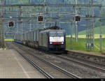 SBB - Loks 189 106 und 189 082 vor Güterzug unterwegs in Riedtwil am 04.05.2019
