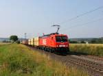 Die 189 801 mit einem Containerzug am 06.07.2013 unterwegs bei Himmelstadt.