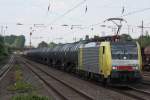 MRCE Dispolok/TXL ES 64 F4-024 am 27.5.13 mit einem Kesselzug aus Moers Gbf in Düsseldorf-Rath.